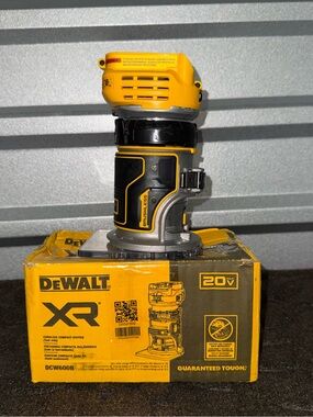 DEWALT 20V XR Compact Router Cordless